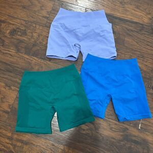 LOT OF 3 Blue Green and Periwinkle Purple Aurola Scrunch Athletic Gym Shorts